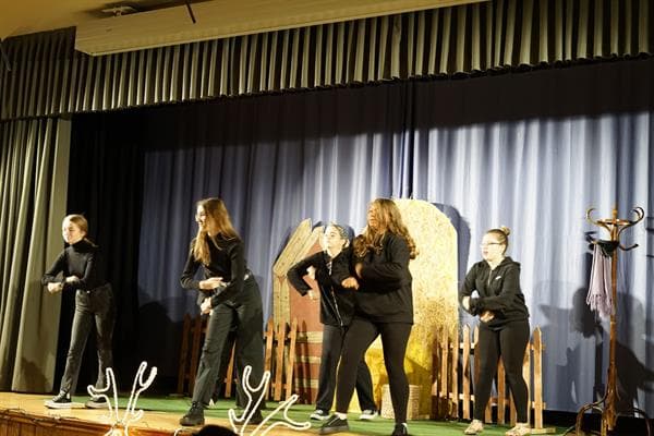 Representación Teatral Navideña 3º y 4º de Secundaria
