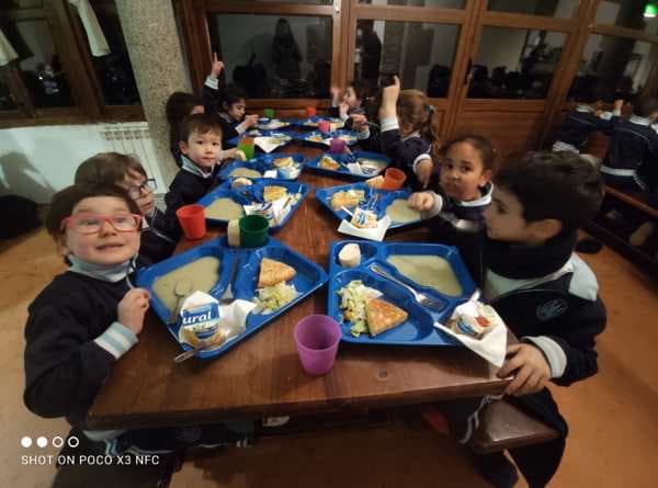 10º Álbum Granja Escuela. Comedor y ¡Buenas noches!